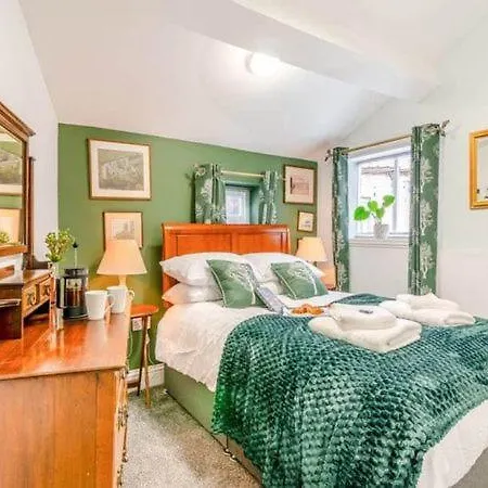 Hutton Mount Retreats Casa de Férias *