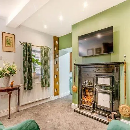 Hutton Mount Retreats *