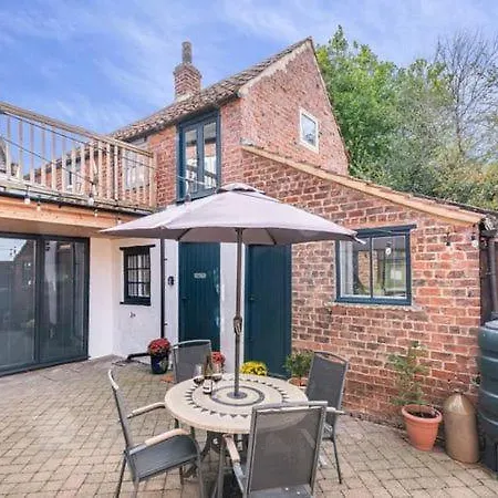 펜션 Hutton Mount Retreats 리펀