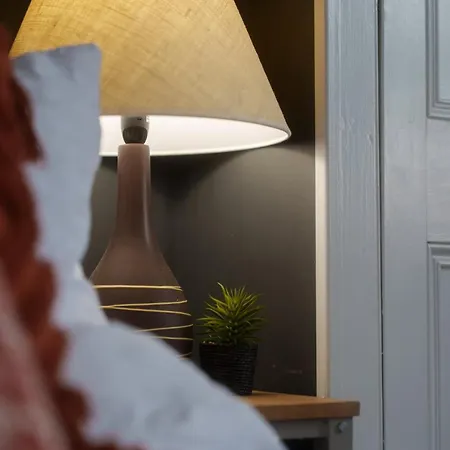 펜션 Hutton Mount Retreats 리펀