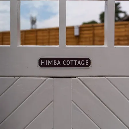 펜션 Hutton Mount Retreats *