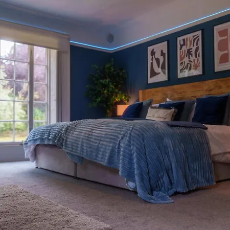 Hutton Mount Retreats *