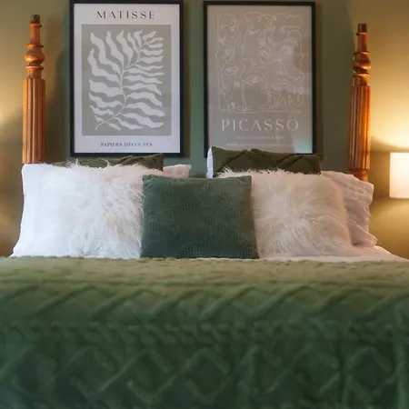 Hutton Mount Retreats Casa de Férias