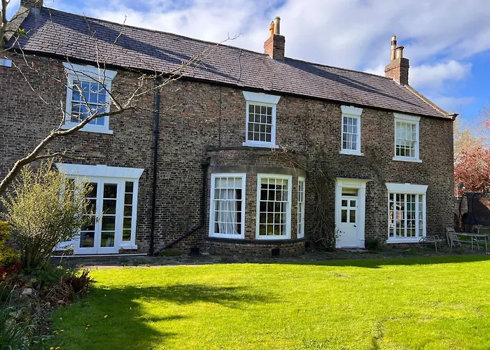 Hutton Mount Retreats 度假居 里彭