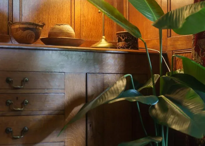 Hutton Mount Retreats *