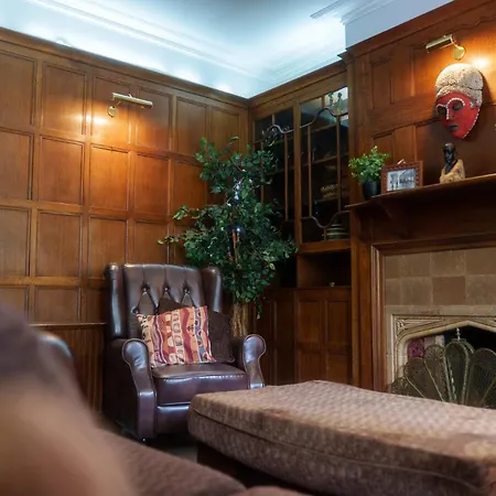 Hutton Mount Retreats *