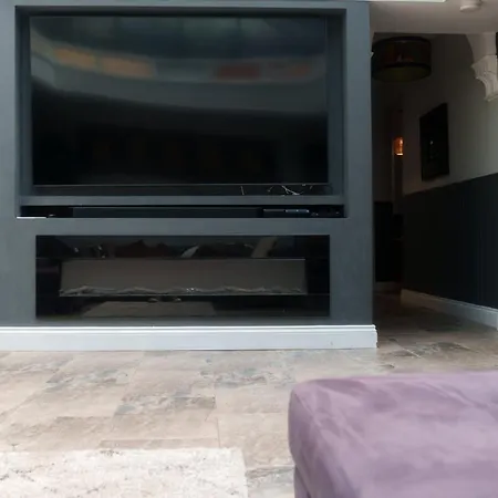 Hutton Mount Retreats