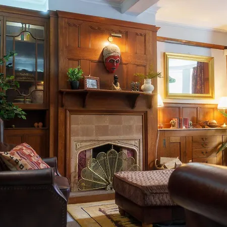 Hutton Mount Retreats * Ripon